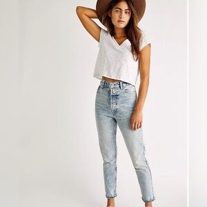 Free People Mom Jeans Size 31 NWT